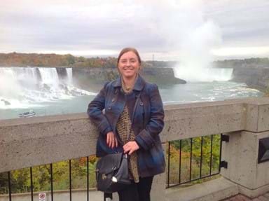 Steph admires the colossal Niagara Falls in Canada.