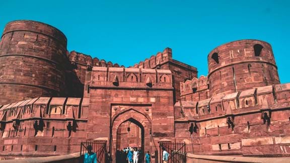 Admire Agra Fort's battlements