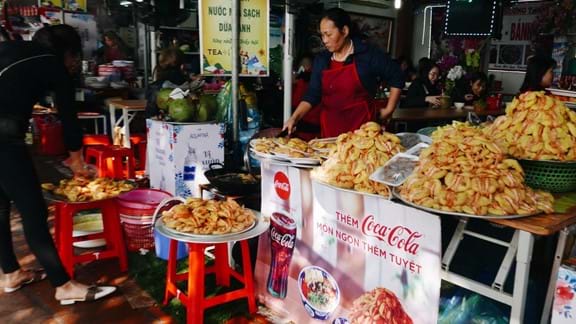 Visit Ben Thanh Market